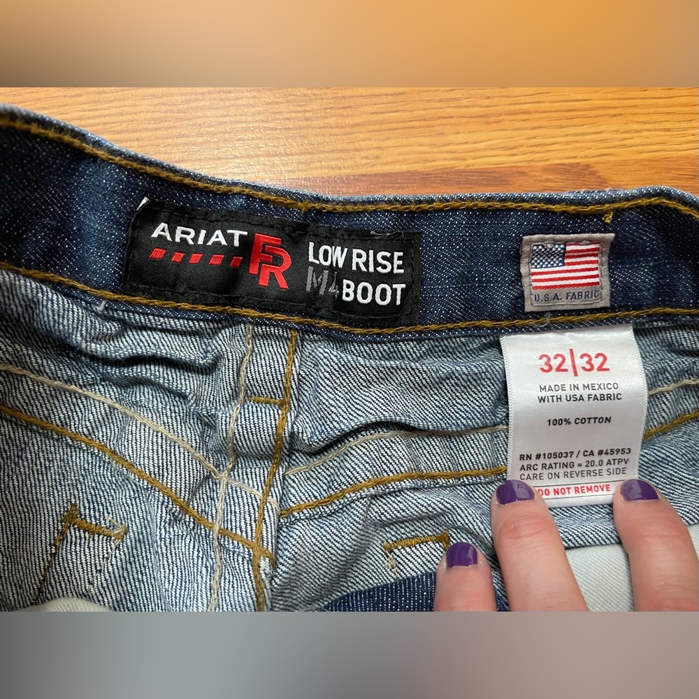 Men’s size 32/32 Ariat FR low rise M4 Boot cut blue jeans